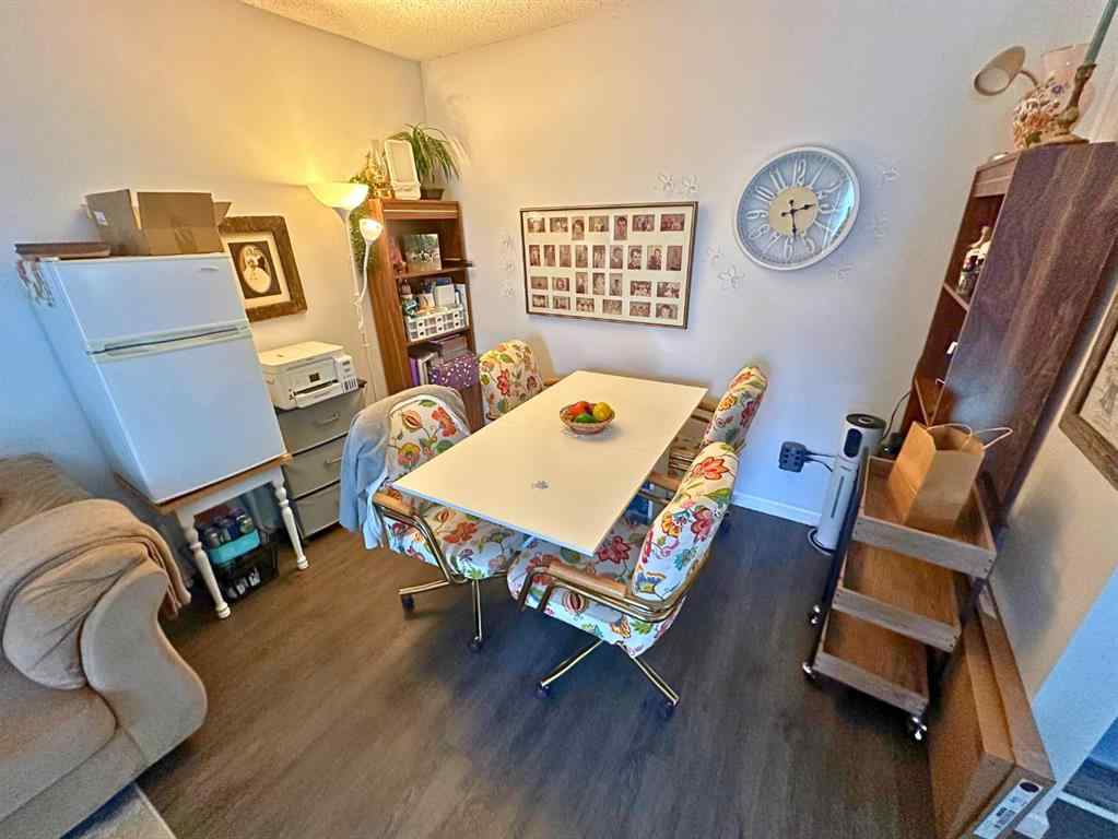 MLS® A2264235 - 11 Gibson Close  in Glendale Park Estates Red Deer, Residential