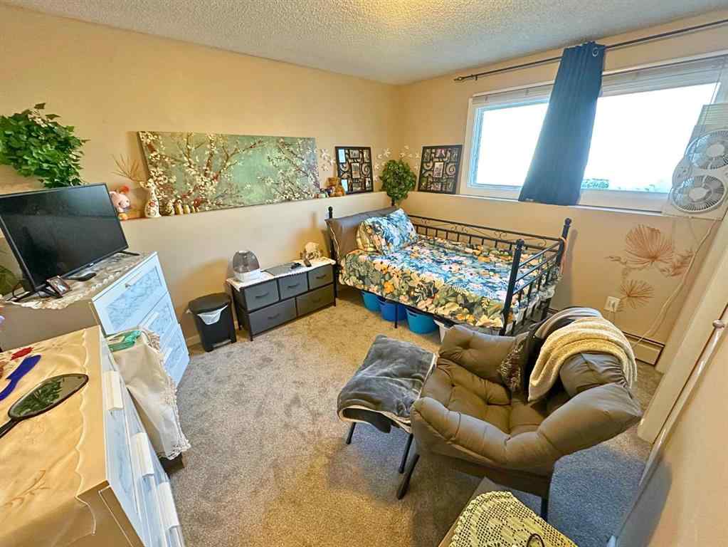 MLS® A2264235 - 11 Gibson Close  in Glendale Park Estates Red Deer, Residential