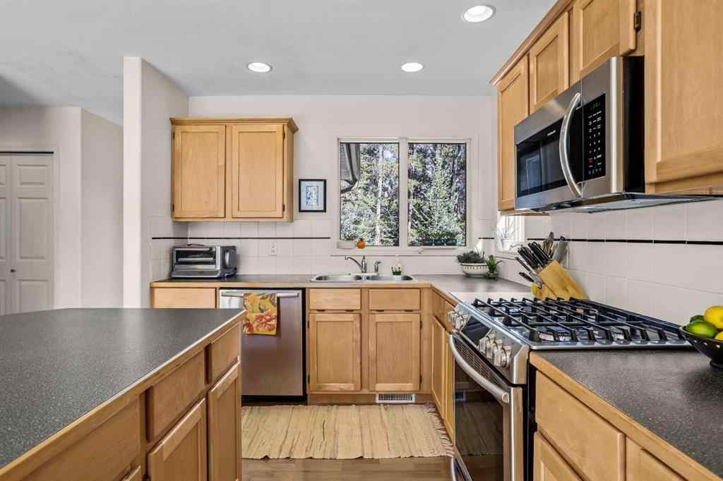 MLS® A2264242 - 147 Benchlands Terrace S in Benchlands Canmore, Residential