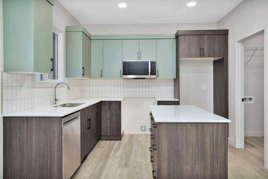 MLS® A2264243 - 122 Gray Close  in Grayhawk Sylvan Lake, Residential