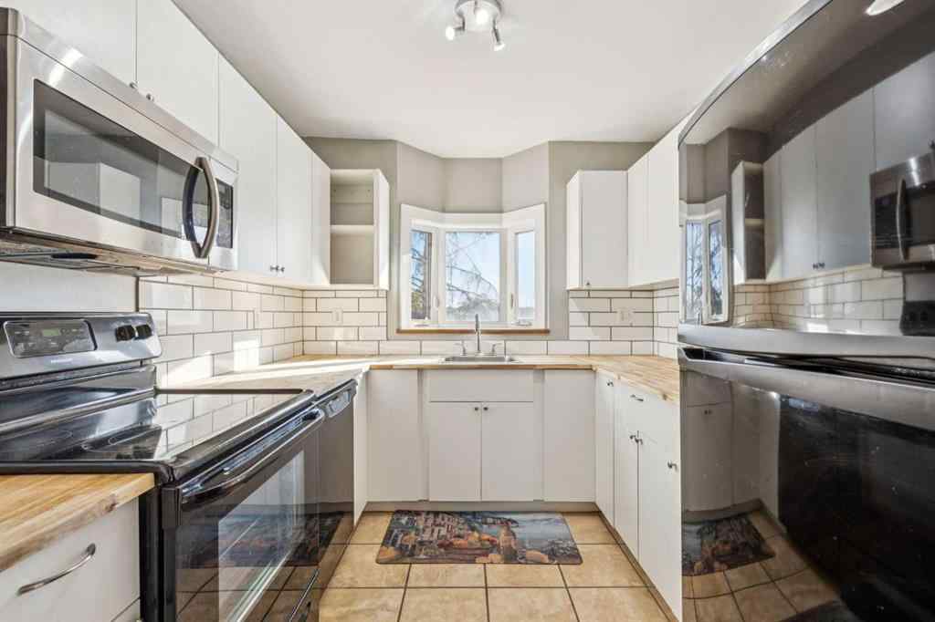 MLS® A2264248 - Unit #215 335 Garry Crescent NE in Greenview Calgary, Residential