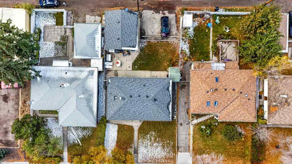 MLS® A2264249 - 2615 37 Street SW in Glendale Calgary, Residential