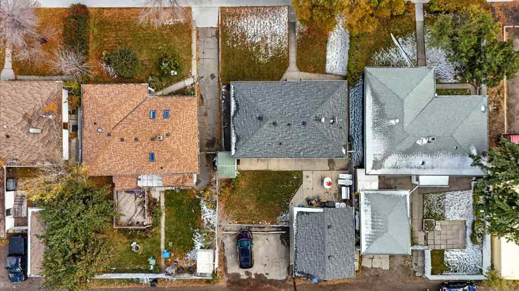 MLS® A2264249 - 2615 37 Street SW in Glendale Calgary, Residential