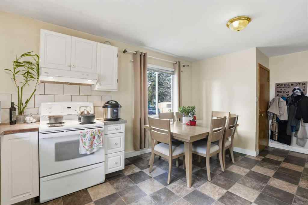 MLS® A2264249 - 2615 37 Street SW in Glendale Calgary, Residential