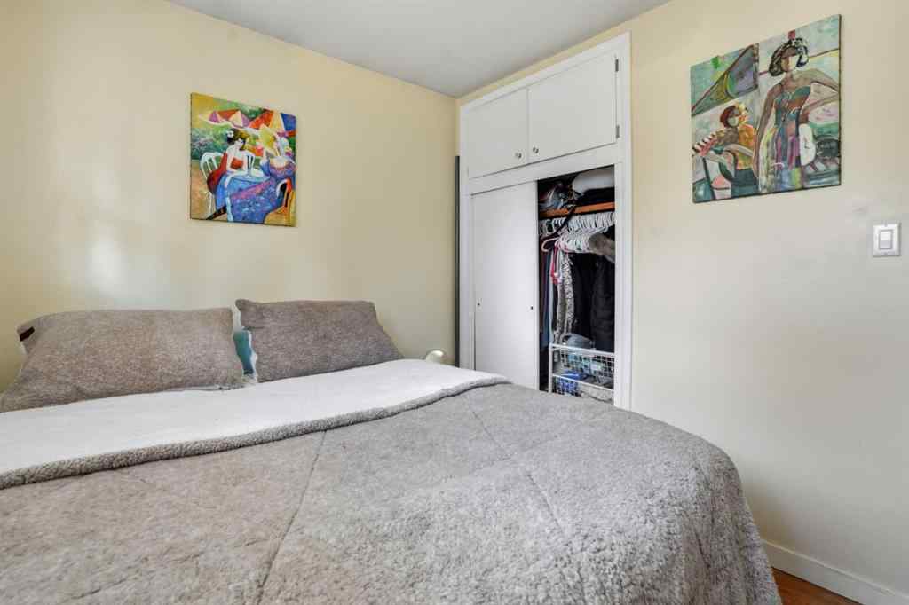 MLS® A2264249 - 2615 37 Street SW in Glendale Calgary, Residential