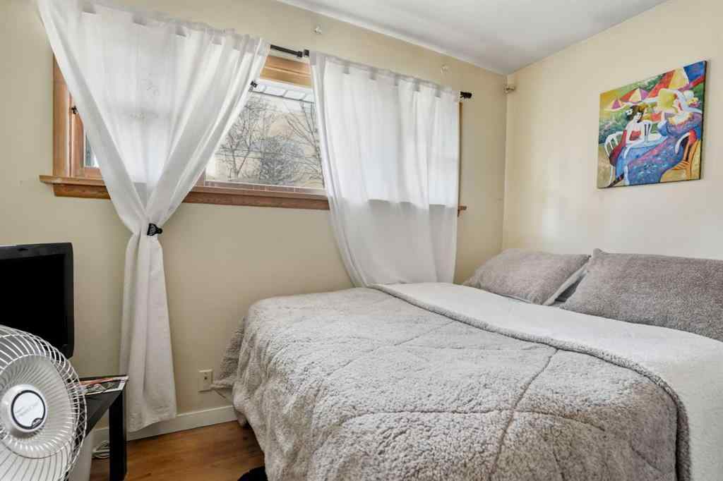 MLS® A2264249 - 2615 37 Street SW in Glendale Calgary, Residential