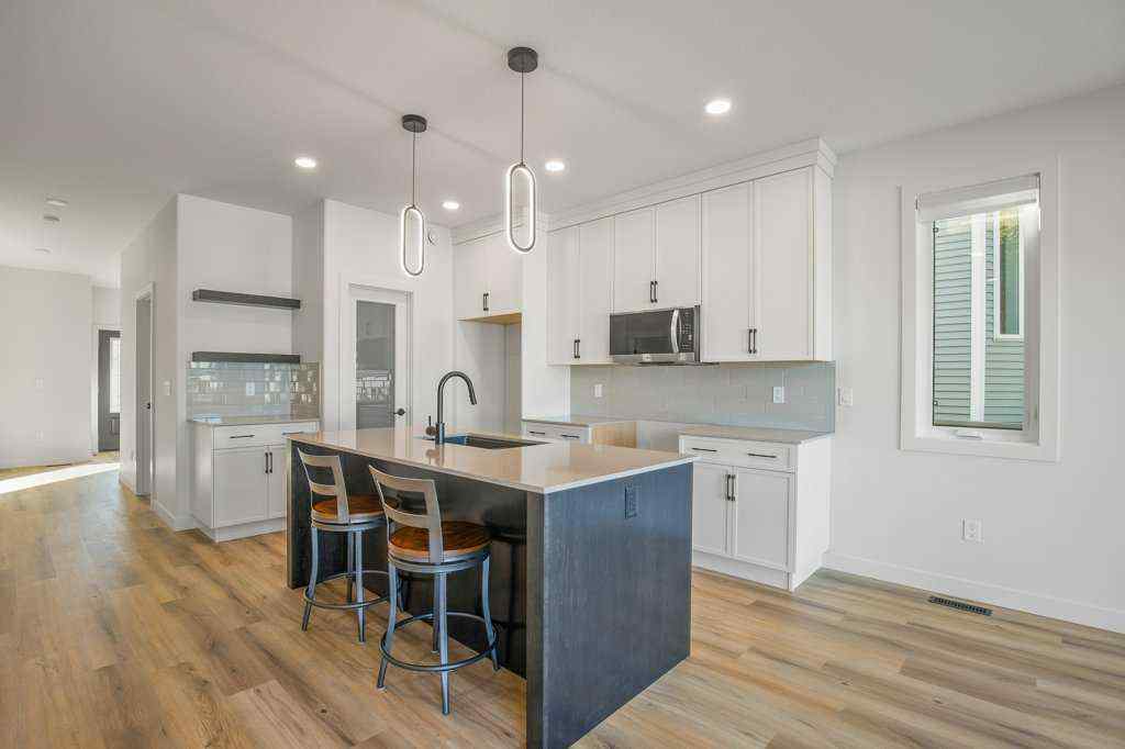 MLS® A2264257 - 151 Cedar Square  in Cottonwood Estates Blackfalds, Residential