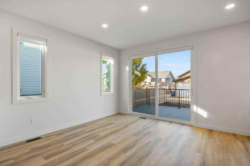 MLS® A2264257 - 151 Cedar Square  in Cottonwood Estates Blackfalds, Residential