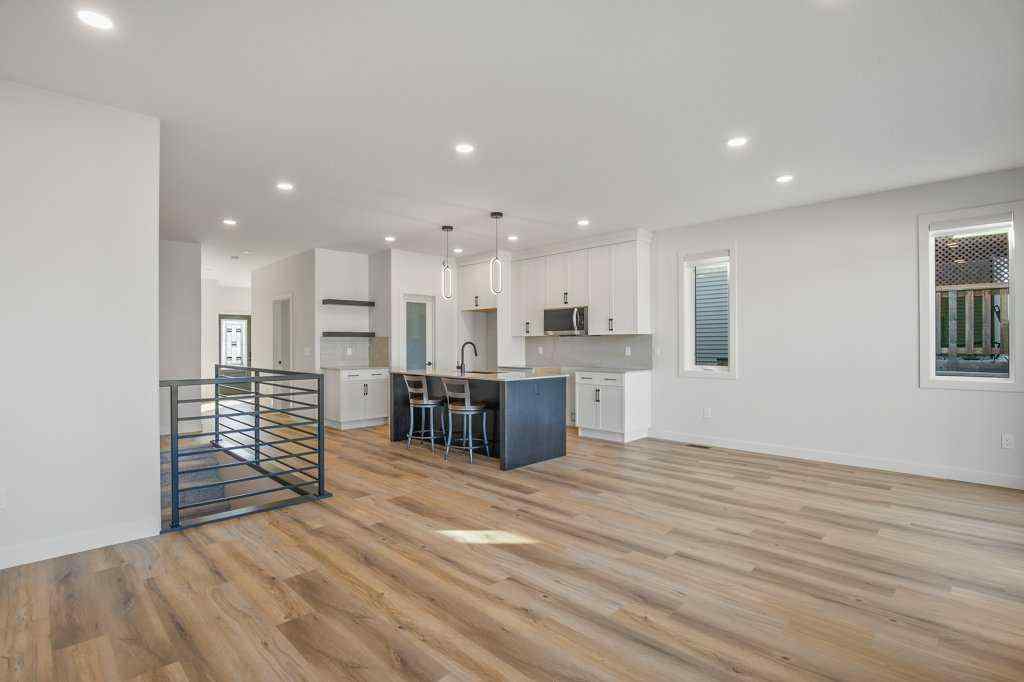 MLS® A2264257 - 151 Cedar Square  in Cottonwood Estates Blackfalds, Residential