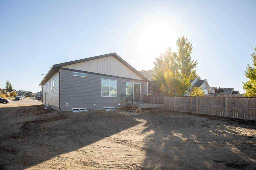 MLS® A2264257 - 151 Cedar Square  in Cottonwood Estates Blackfalds, Residential