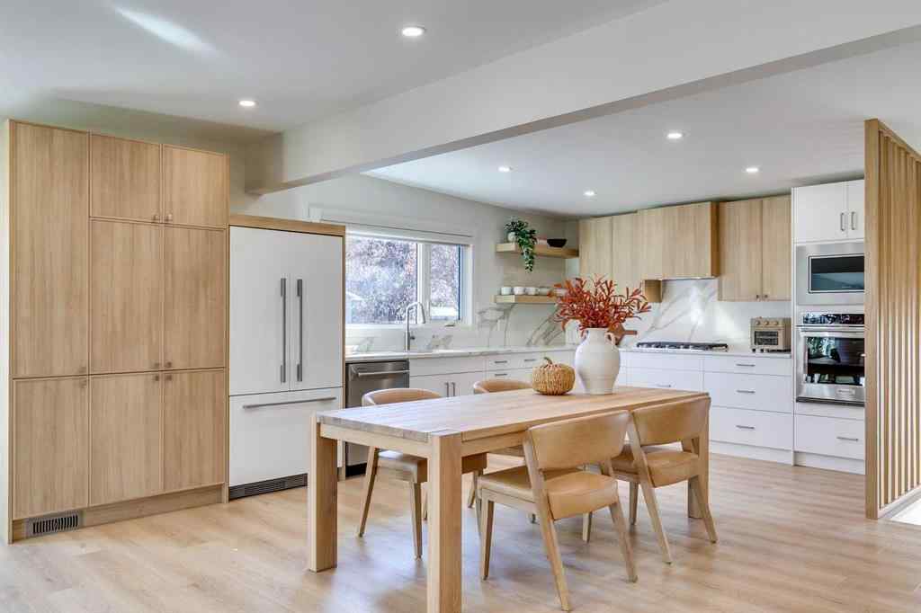 MLS® A2264258 - 419 Parkview Crescent SE in Parkland Calgary, Residential