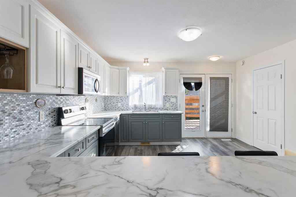 MLS® A2264259 - Unit #37 4728 18 Street  in Wallacefield Lloydminster, Residential