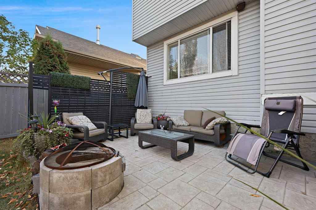 MLS® A2264260 - 68 Douglas Glen Crescent SE in Douglasdale/Glen Calgary, Residential