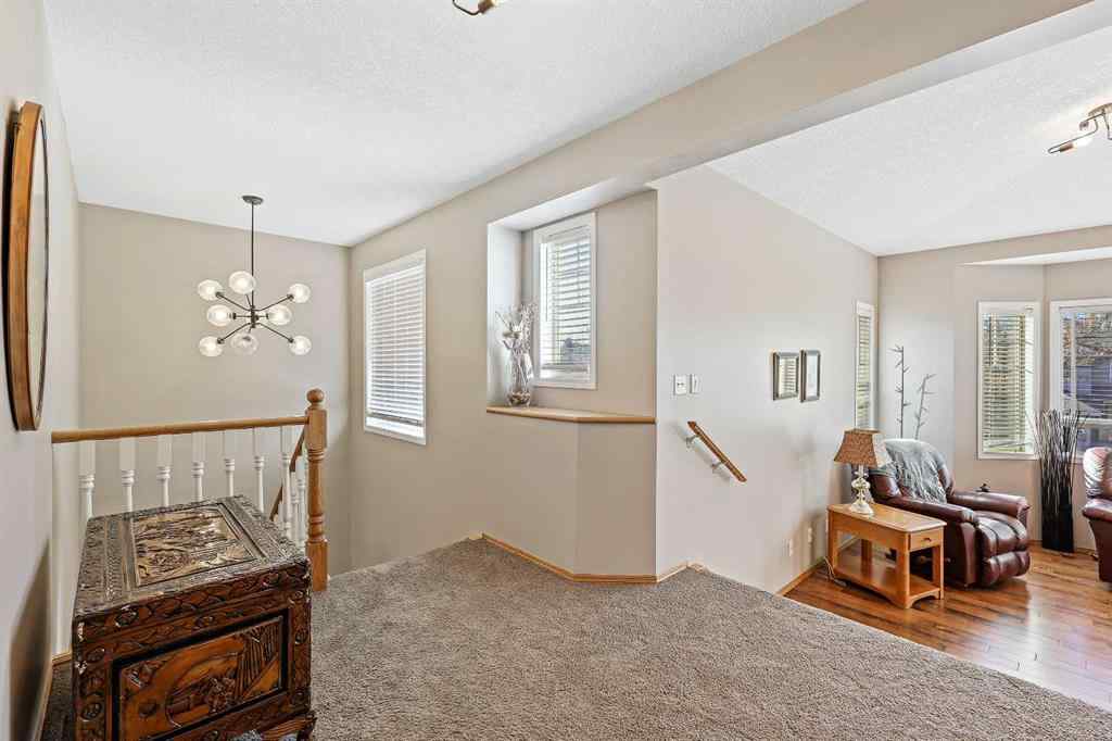 MLS® A2264260 - 68 Douglas Glen Crescent SE in Douglasdale/Glen Calgary, Residential