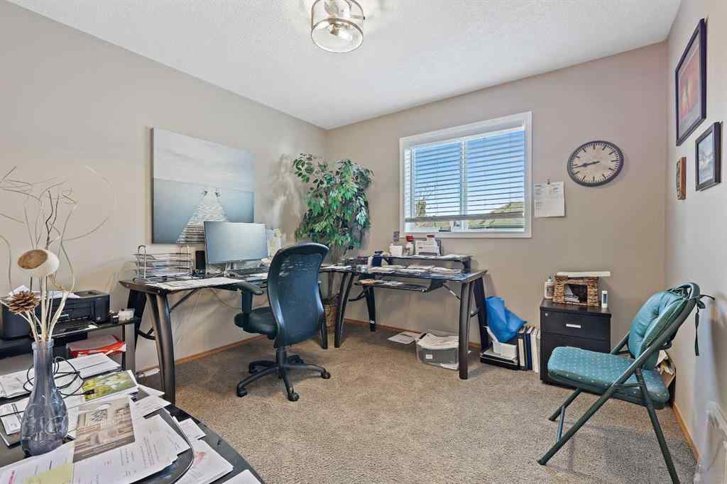 MLS® A2264260 - 68 Douglas Glen Crescent SE in Douglasdale/Glen Calgary, Residential