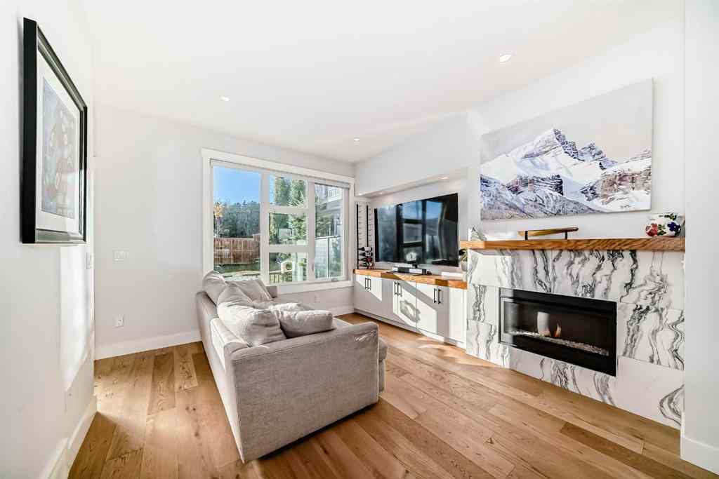 MLS® A2264262 - 3211 16 Street SW in South Calgary Calgary, Residential