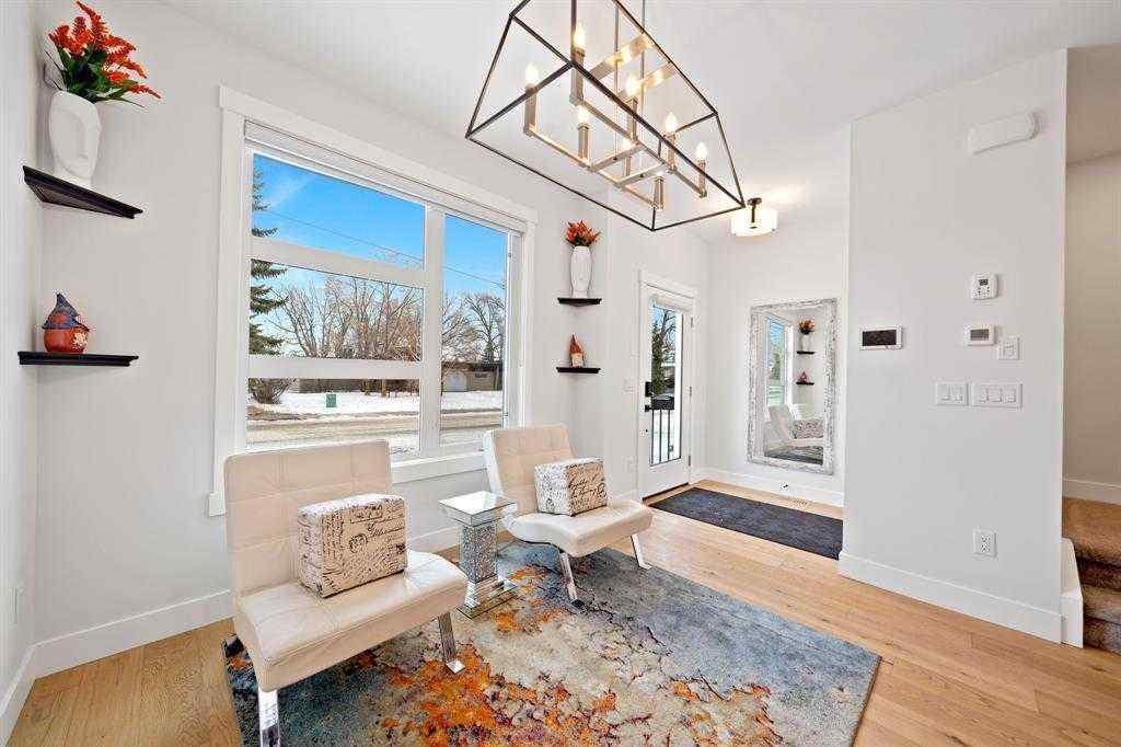 MLS® A2264262 - 3211 16 Street SW in South Calgary Calgary, Residential