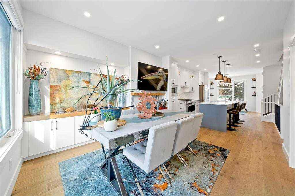 MLS® A2264262 - 3211 16 Street SW in South Calgary Calgary, Residential