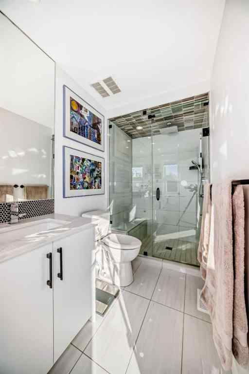 MLS® A2264262 - 3211 16 Street SW in South Calgary Calgary, Residential