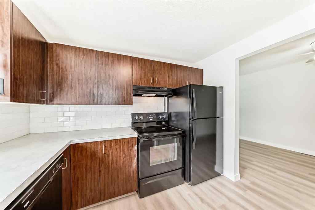 MLS® A2264272 - 6044 17A Street SE in Ogden Calgary, Residential