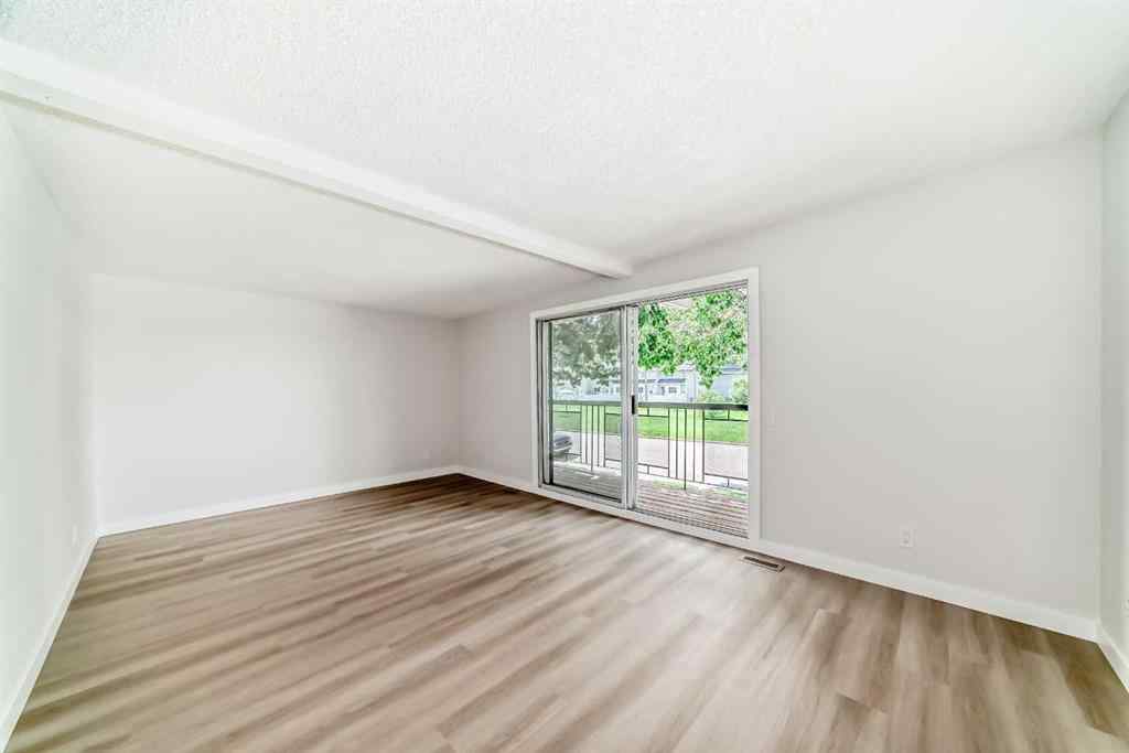 MLS® A2264272 - 6044 17A Street SE in Ogden Calgary, Residential