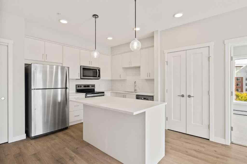 MLS® A2264280 - Unit #302 660 Shawnee Square SW in Shawnee Slopes Calgary, Residential