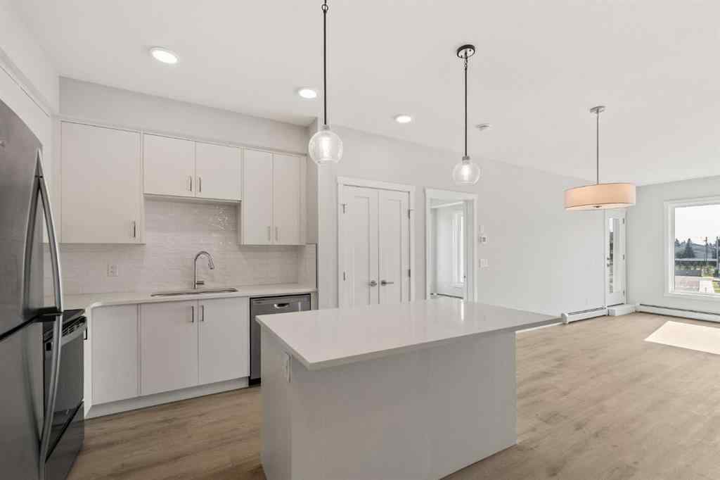 MLS® A2264280 - Unit #302 660 Shawnee Square SW in Shawnee Slopes Calgary, Residential