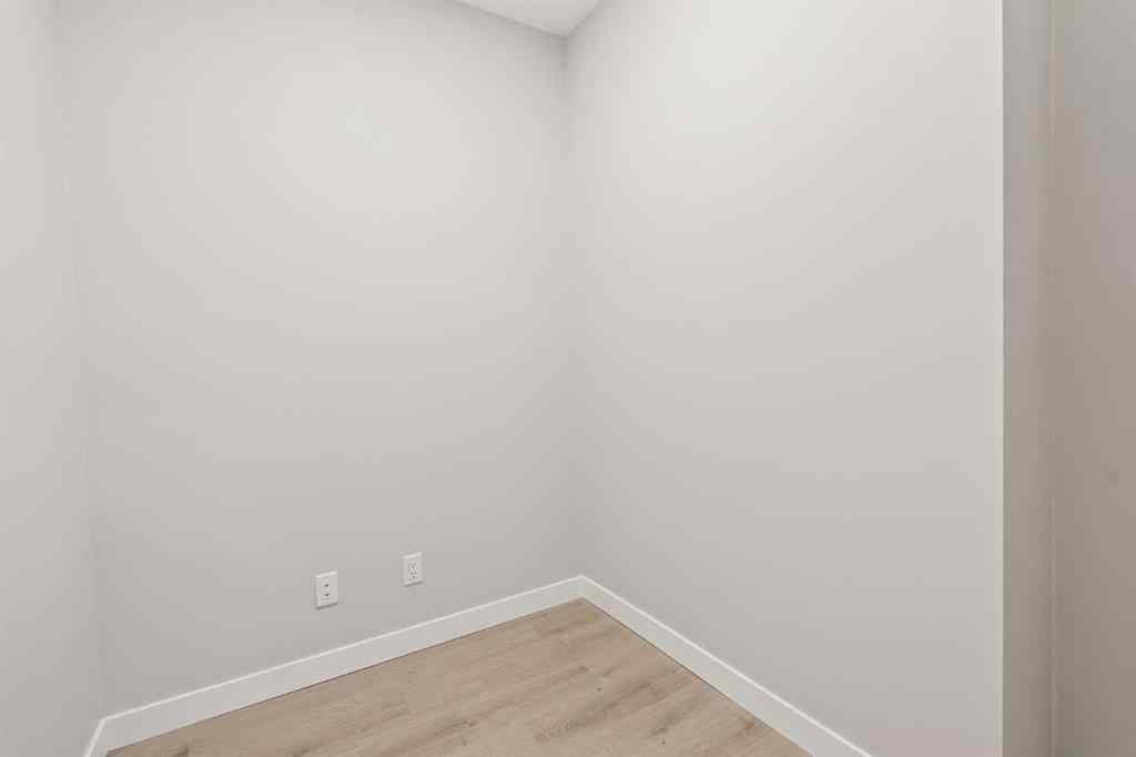 MLS® A2264283 - Unit #203 700 Shawnee Square SW in Shawnee Slopes Calgary, Residential