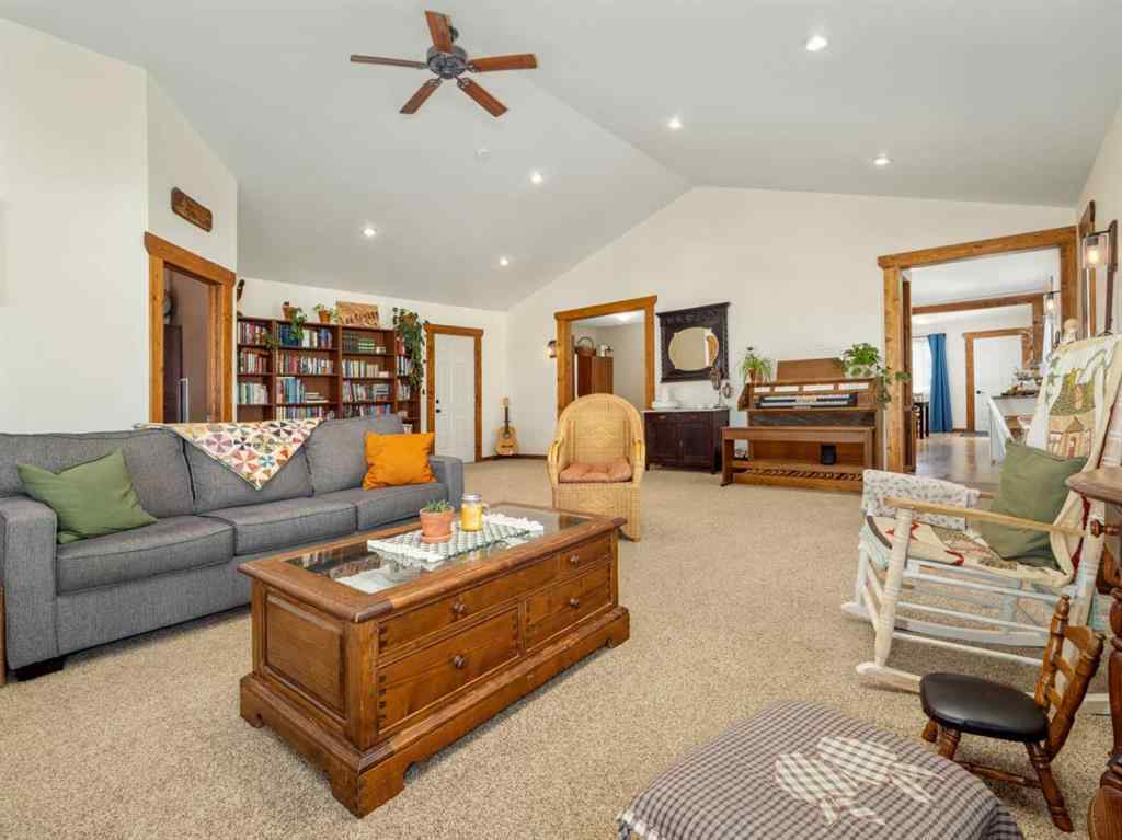 MLS® A2264286 - 608 Rogers Avenue  in NONE Picture Butte, Residential