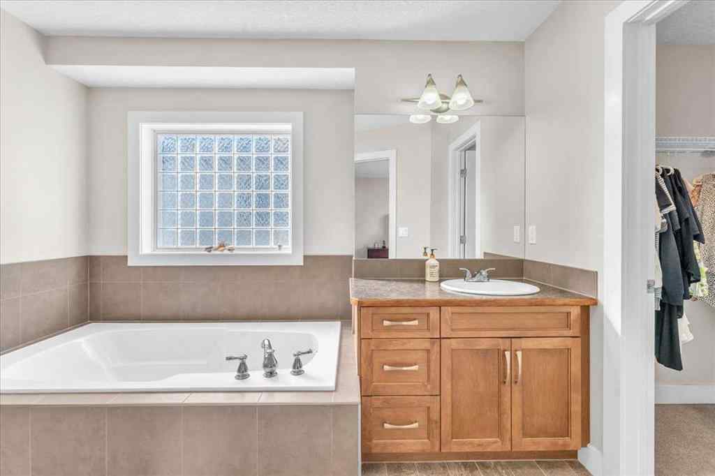 MLS® A2264288 - 19 Cimarron Springs Way  in Cimarron Springs Okotoks, Residential