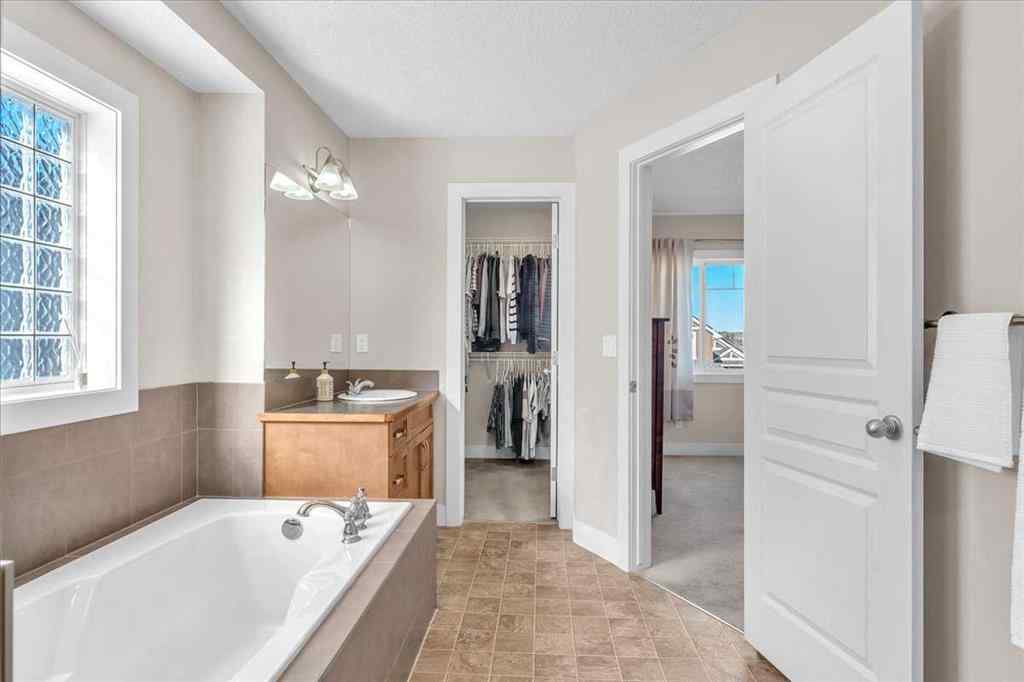 MLS® A2264288 - 19 Cimarron Springs Way  in Cimarron Springs Okotoks, Residential