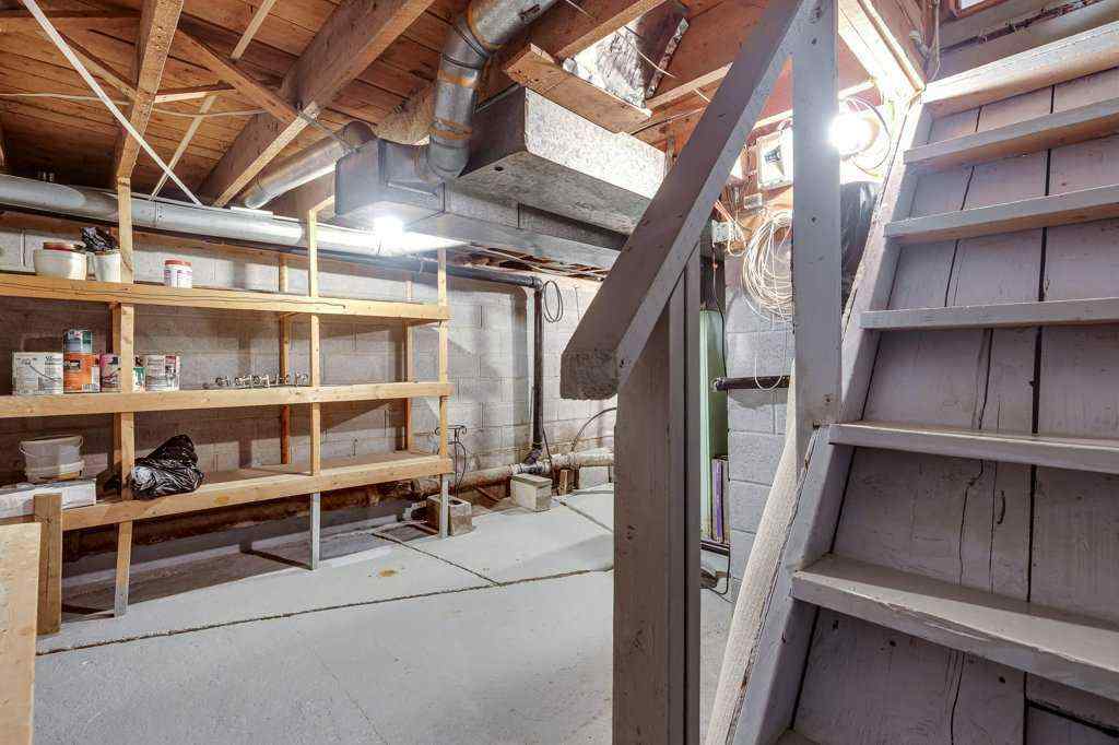 MLS® A2264289 - 4515 50 Avenue  in South Innisfail Innisfail, Residential