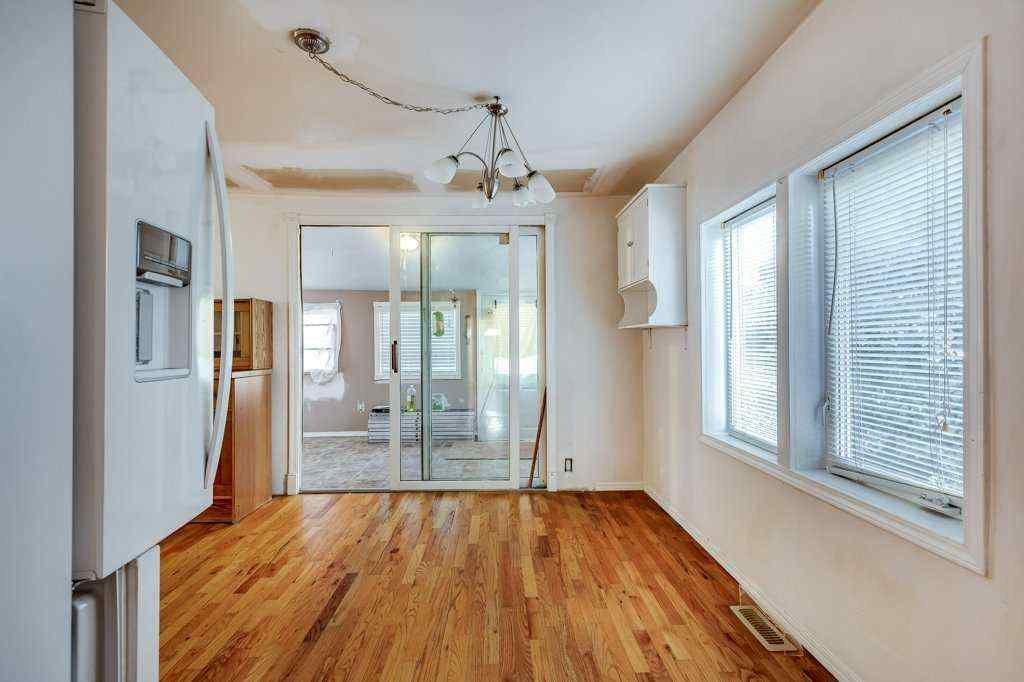 MLS® A2264289 - 4515 50 Avenue  in South Innisfail Innisfail, Residential