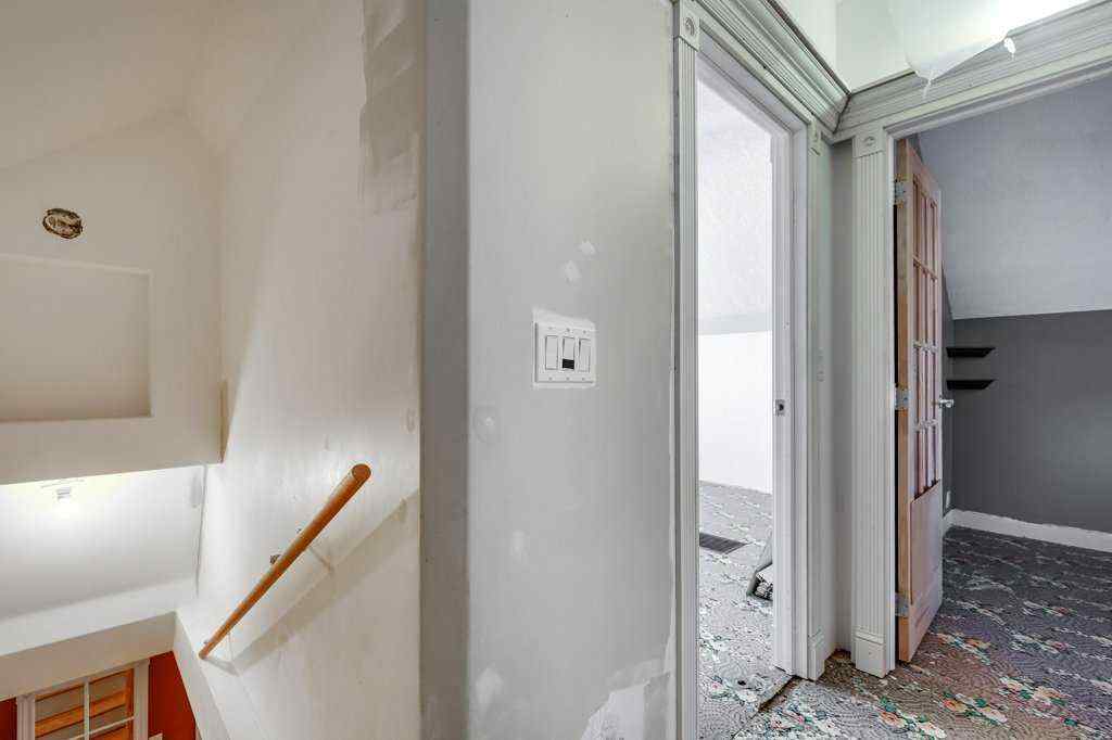 MLS® A2264289 - 4515 50 Avenue  in South Innisfail Innisfail, Residential