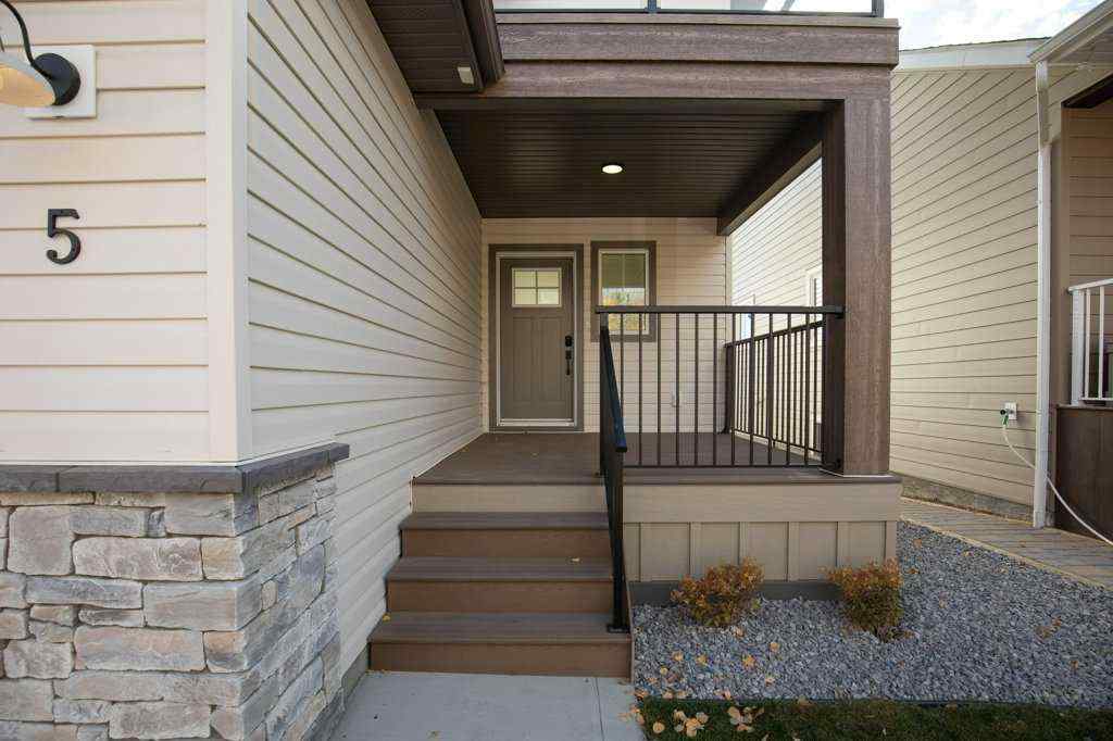 MLS® A2264290 - 5 Songbird Green  in Sixty West Sylvan Lake, Residential