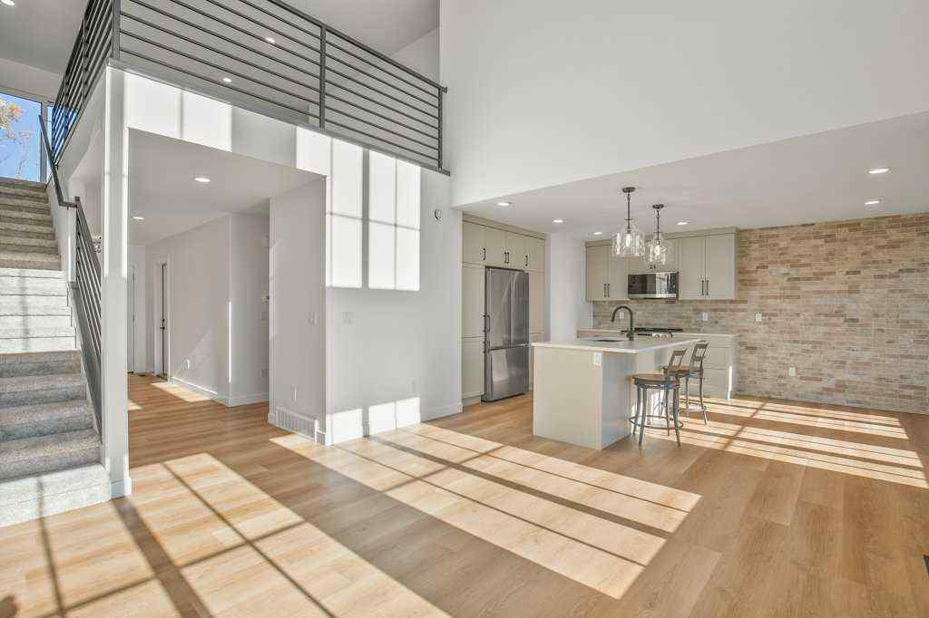 MLS® A2264290 - 5 Songbird Green  in Sixty West Sylvan Lake, Residential