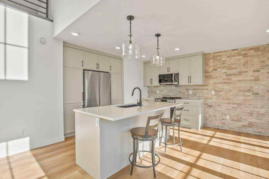 MLS® A2264290 - 5 Songbird Green  in Sixty West Sylvan Lake, Residential