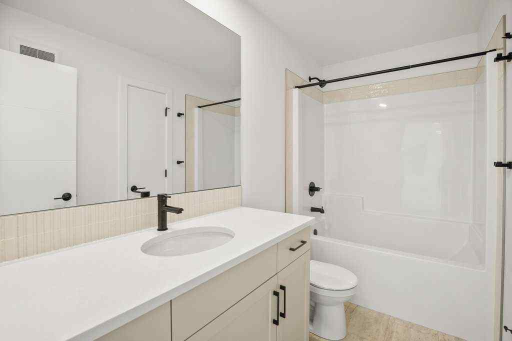 MLS® A2264290 - 5 Songbird Green  in Sixty West Sylvan Lake, Residential