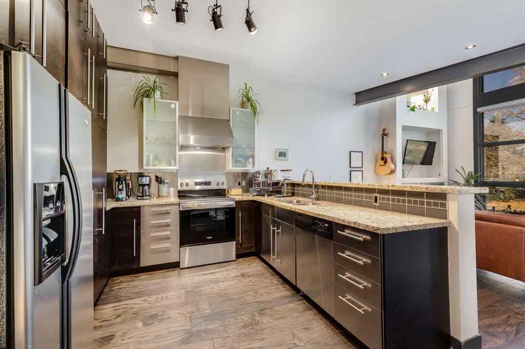 MLS® A2264293 - Unit #302 1212 13 Street SE in Inglewood Calgary, Residential