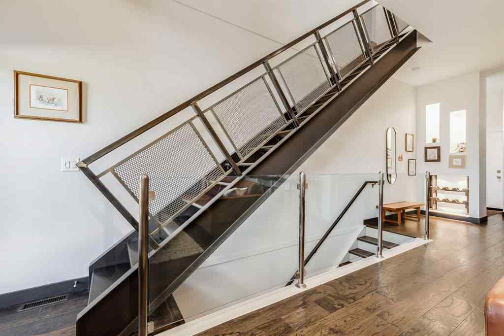 MLS® A2264293 - Unit #302 1212 13 Street SE in Inglewood Calgary, Residential