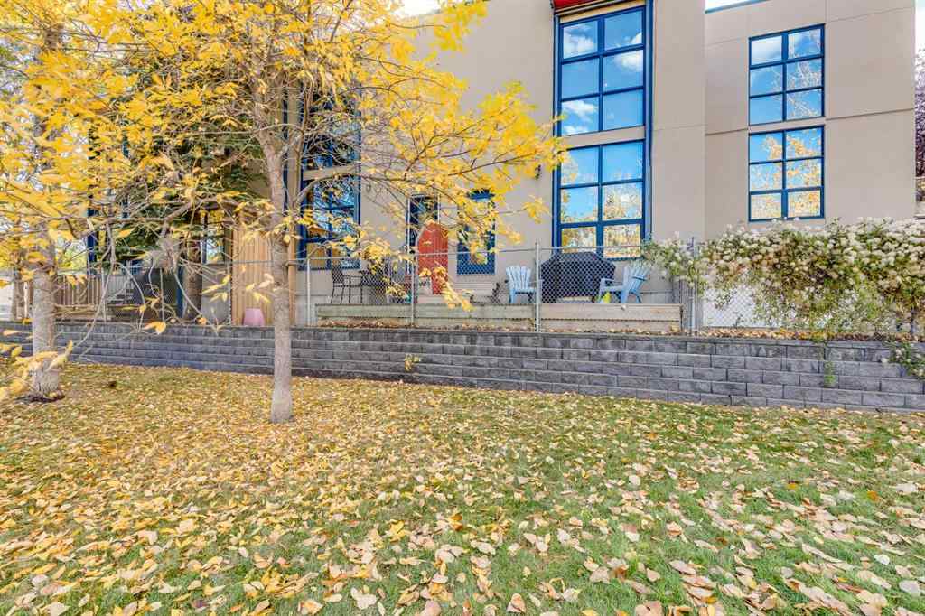 MLS® A2264293 - Unit #302 1212 13 Street SE in Inglewood Calgary, Residential