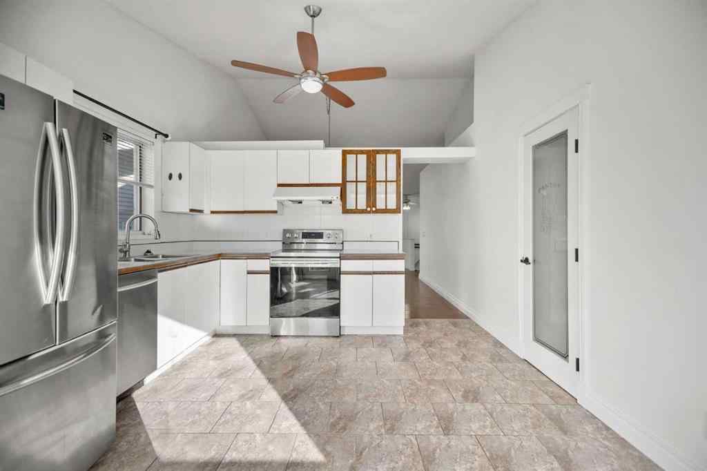 MLS® A2264294 - 23 Riverstone Crescent SE in Riverbend Calgary, Residential