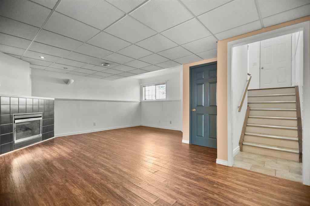 MLS® A2264294 - 23 Riverstone Crescent SE in Riverbend Calgary, Residential