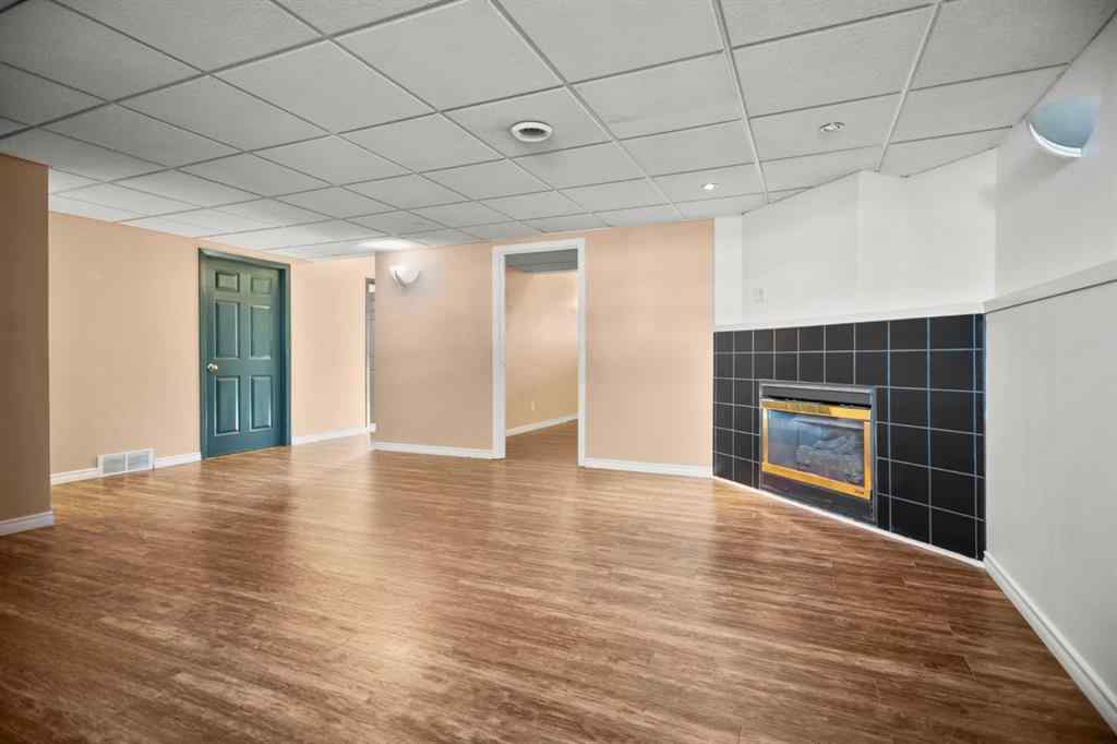 MLS® A2264294 - 23 Riverstone Crescent SE in Riverbend Calgary, Residential