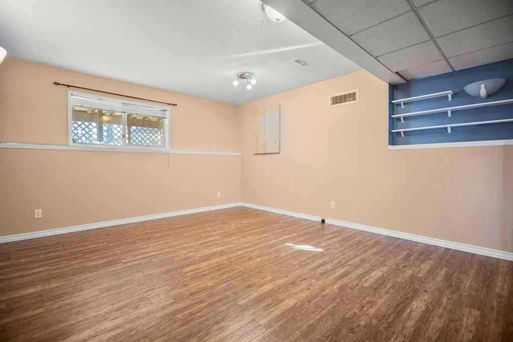 MLS® A2264294 - 23 Riverstone Crescent SE in Riverbend Calgary, Residential