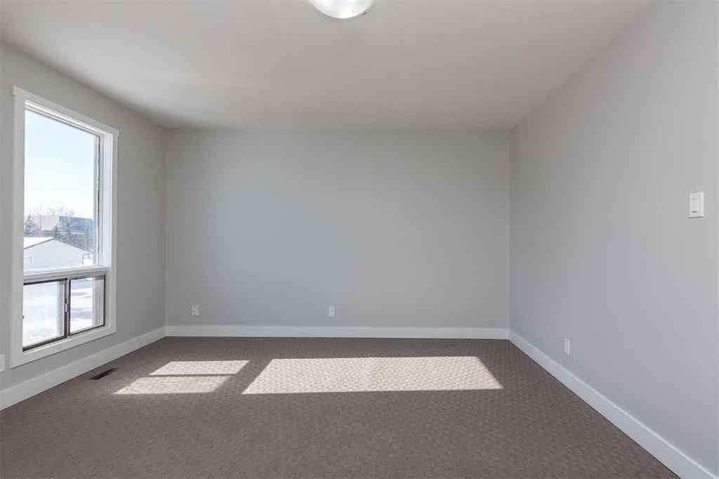 MLS® A2264295 - 1012 20A Avenue  in NONE Coaldale, Rental