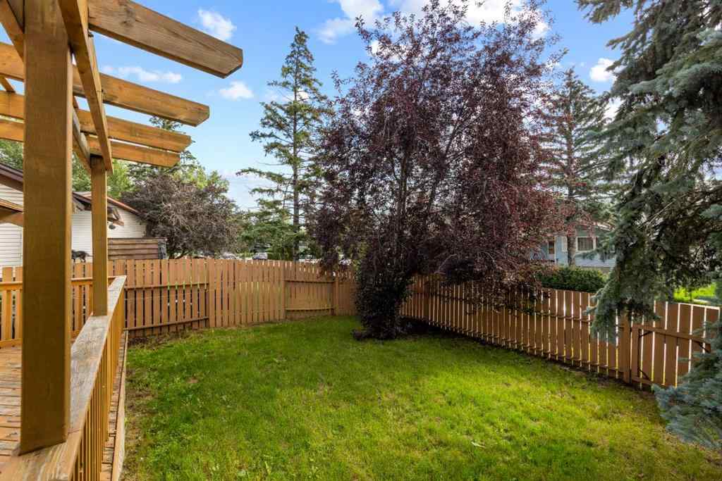 MLS® A2264300 - 132 Whitehill Place NE in Whitehorn Calgary, Residential