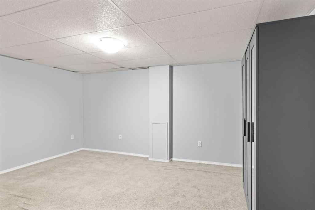 MLS® A2264300 - 132 Whitehill Place NE in Whitehorn Calgary, Residential