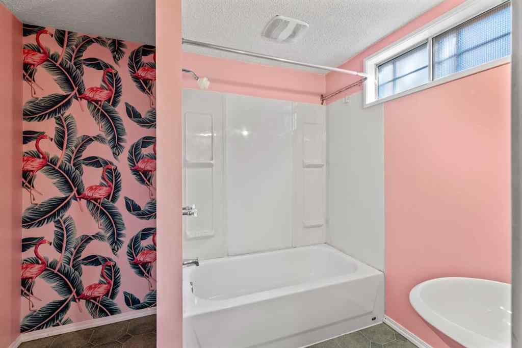 MLS® A2264300 - 132 Whitehill Place NE in Whitehorn Calgary, Residential