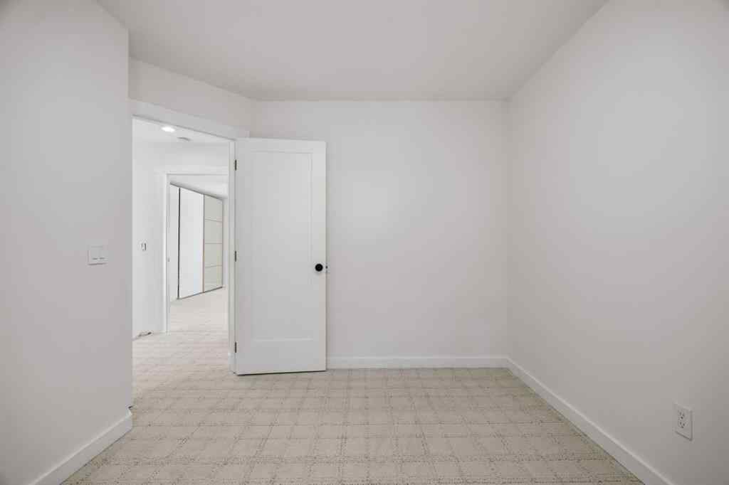 MLS® A2264303 - 327 Canyon Close  in Avens/Canyon Close Canmore, Residential